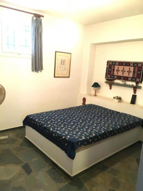 Financial plan - stay in a semi-basement studio